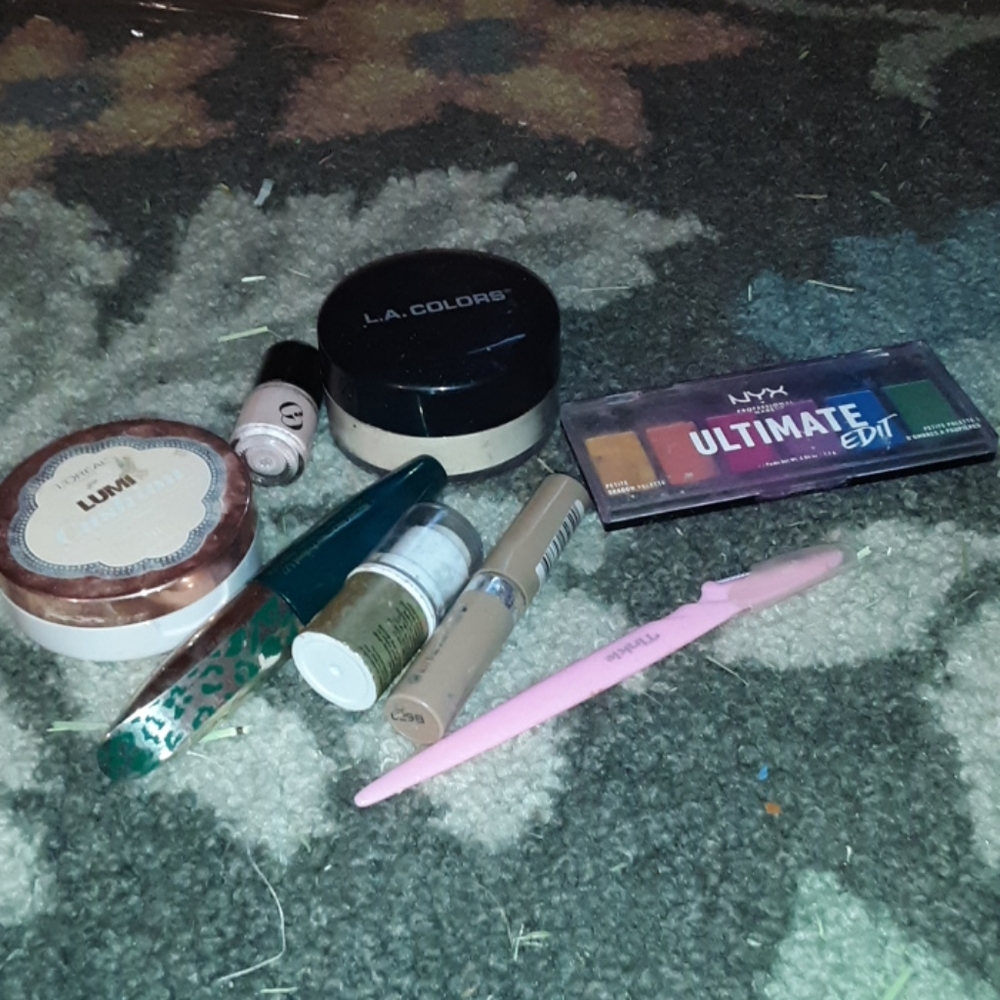 8 piece mystery makeup bag